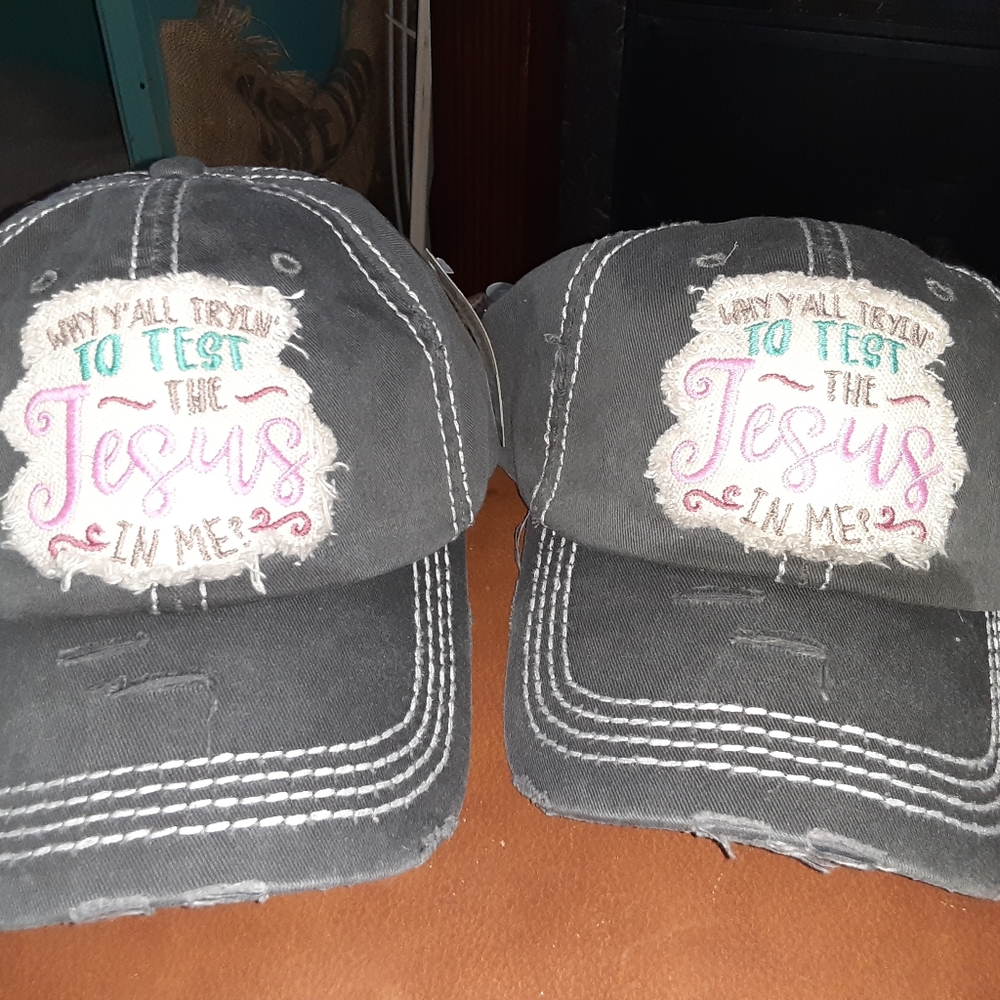 Distressed caps - Picture 4 of 7